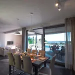 Sunrise Sea View *