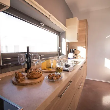 فيلة Sunrise Sea View بريمونتيرا