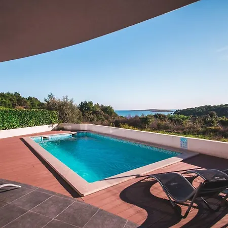 Villa Sunrise Sea View *