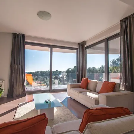 Villa Sunrise Sea View Premantura