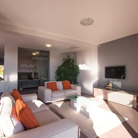 Villa Sunrise Sea View *